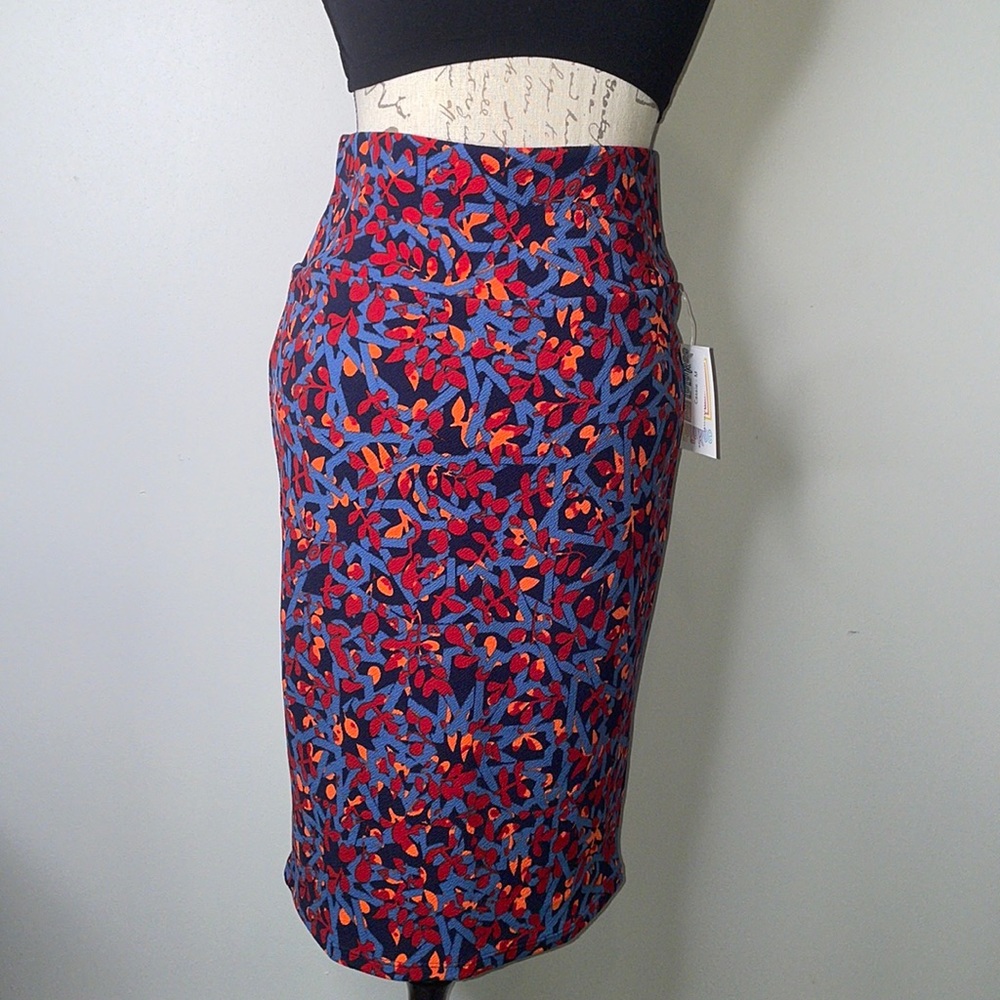 LuLaRoe Cassie *SUPER SOFT* NWT